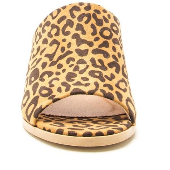 Leopard Single Band Mules Size 8.5 Trend Alert! Last Pair Sale - Picture 3 of 4